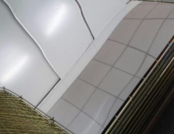 Лист нержавеющий BA+PE зеркальный с защитной пленкой х/к AISI 430 0,6 мм ASTM A240 фото