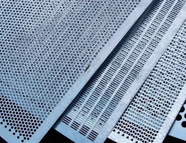 Лист перфорированный нержавеющий Qv AISI 304 8 мм ТУ 25.11.23-002-23083253-2017 фото